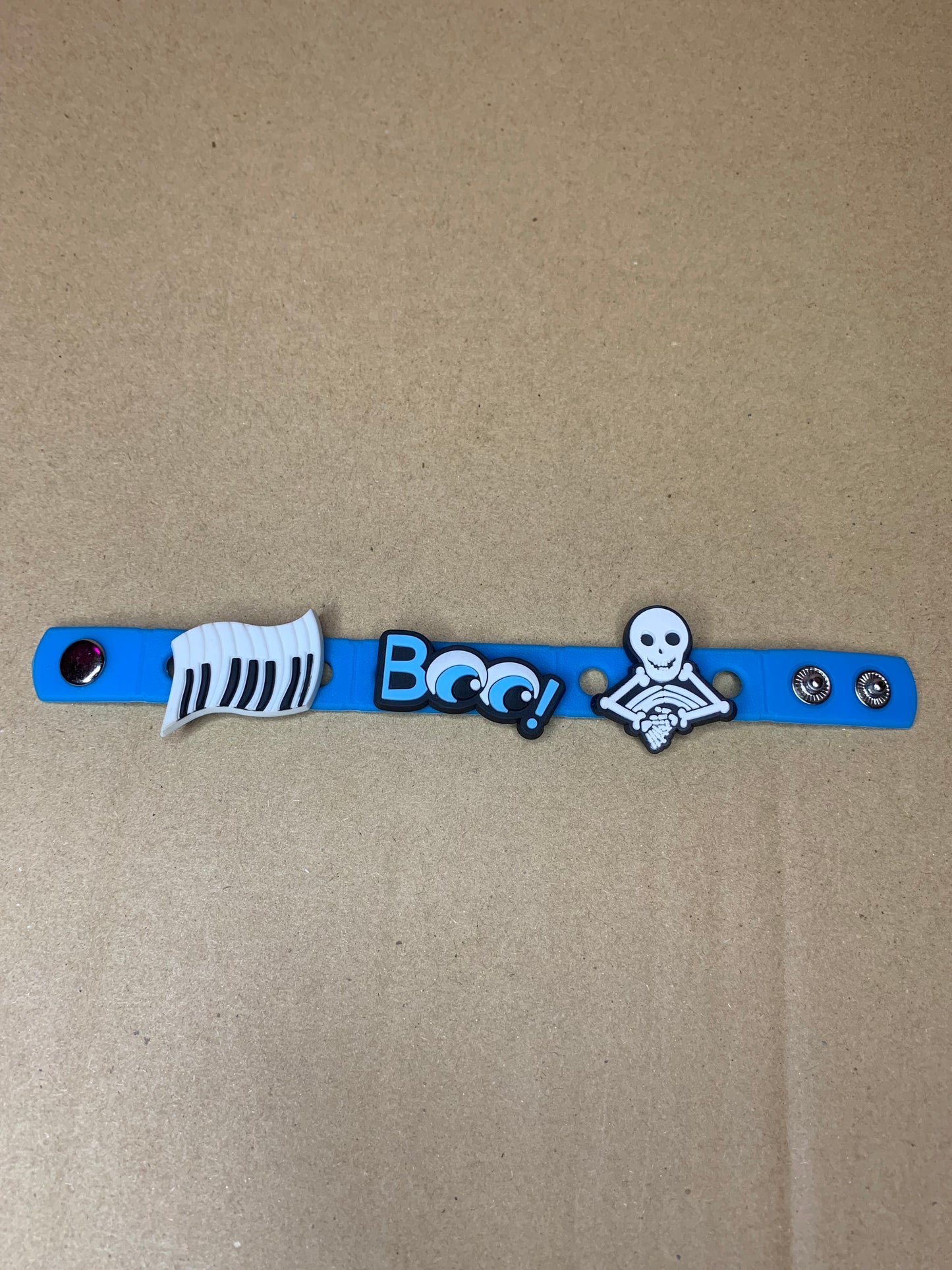 đź’™Kids silicone snap charm bracletđź’™