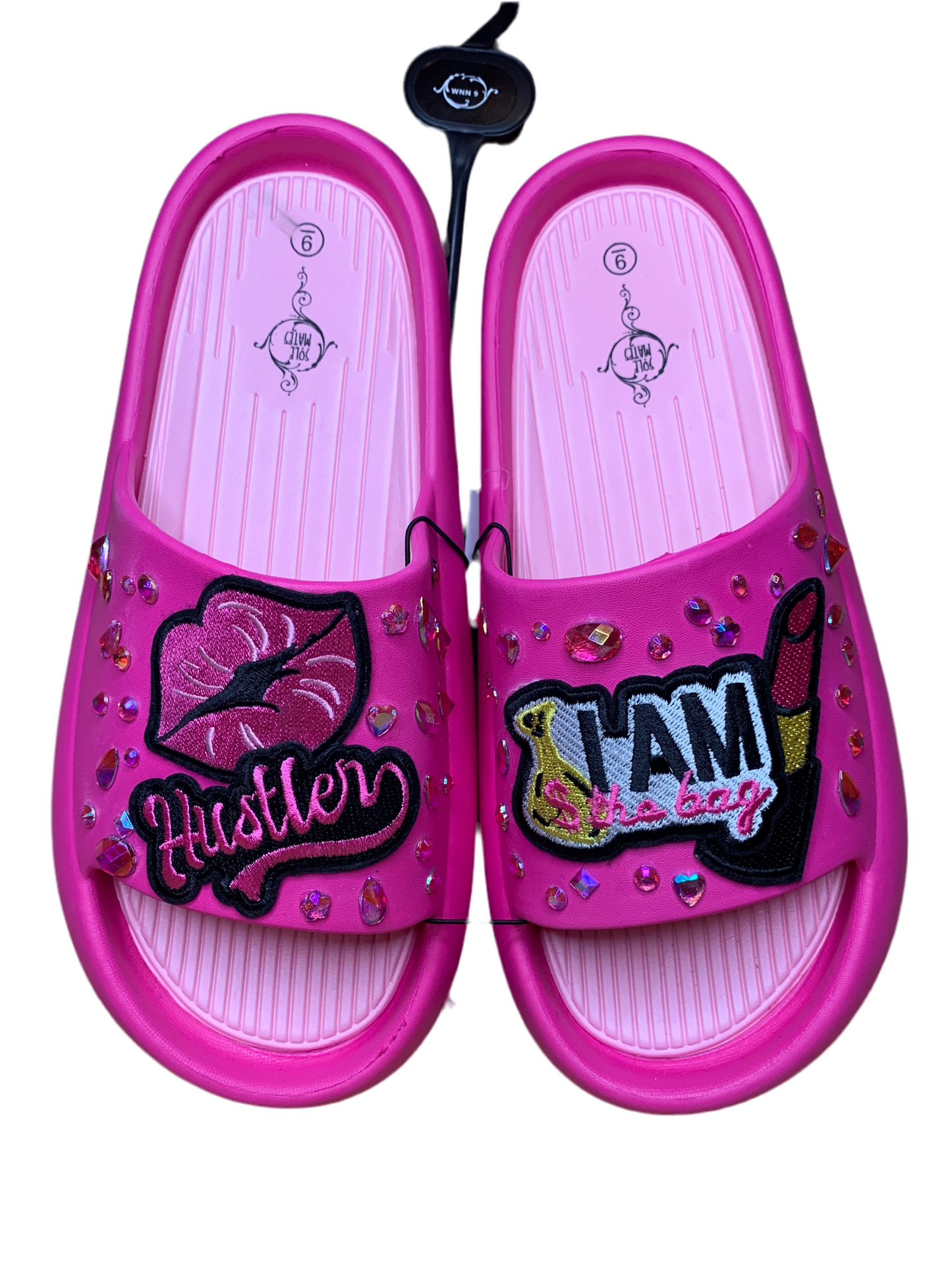 🩷SnapBack trucker hat🧢& slides set