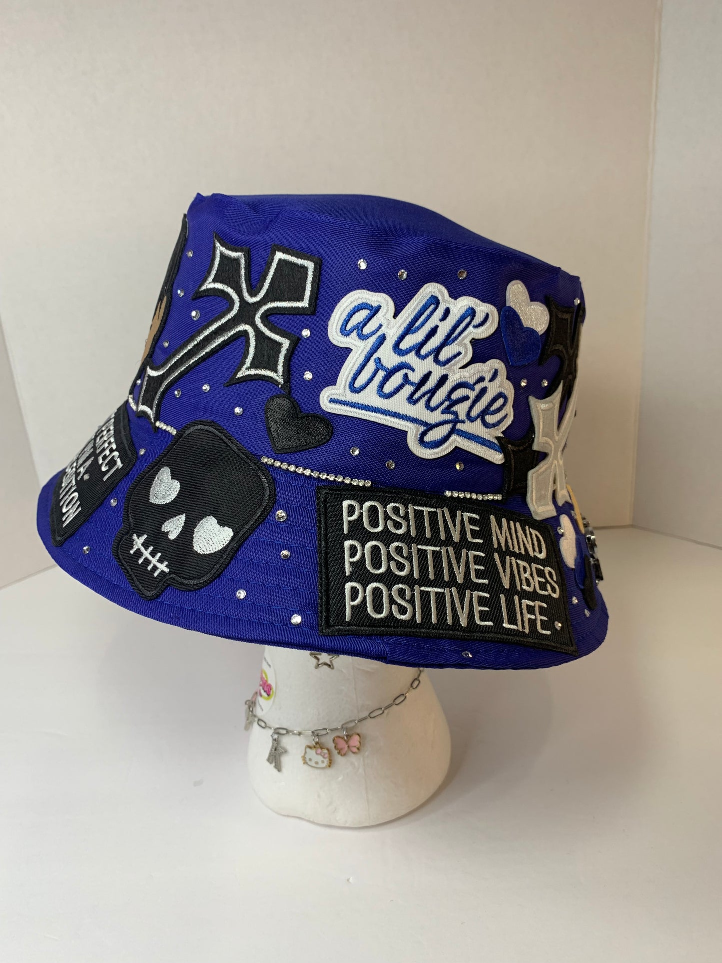 💙Super junky bucket hat🎩& clog set🖤Chris brown😎