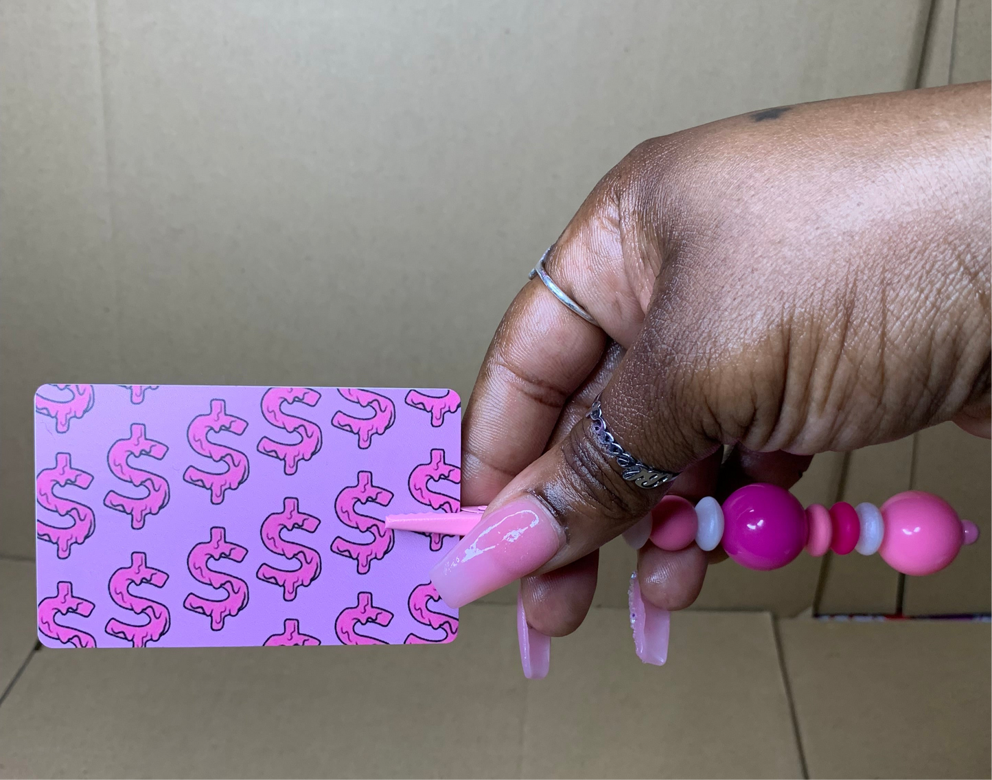 💅🏽Beaded & charmed🏧card💳 grabber