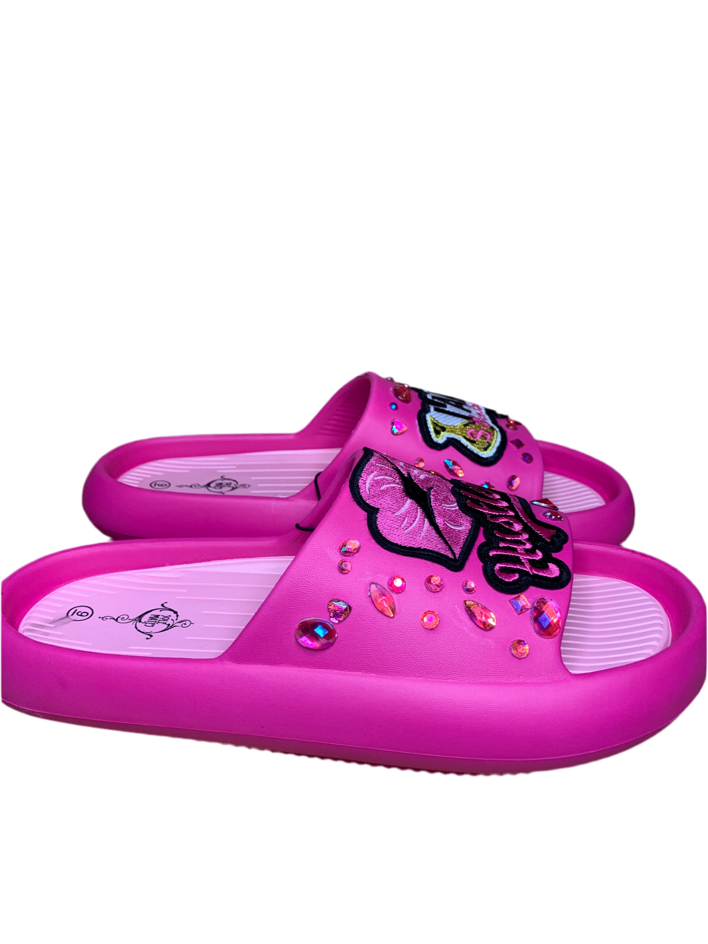 🩷SnapBack trucker hat🧢& slides set