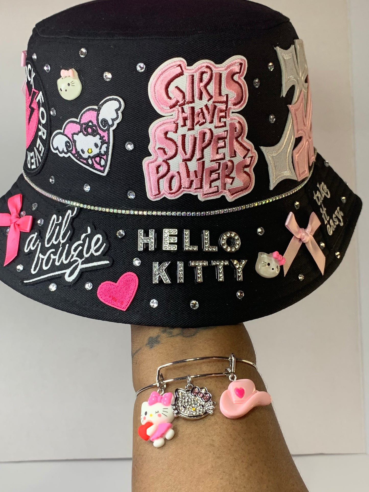 🩷Super junky bucket hat & clogs set🎩hello kitty😘