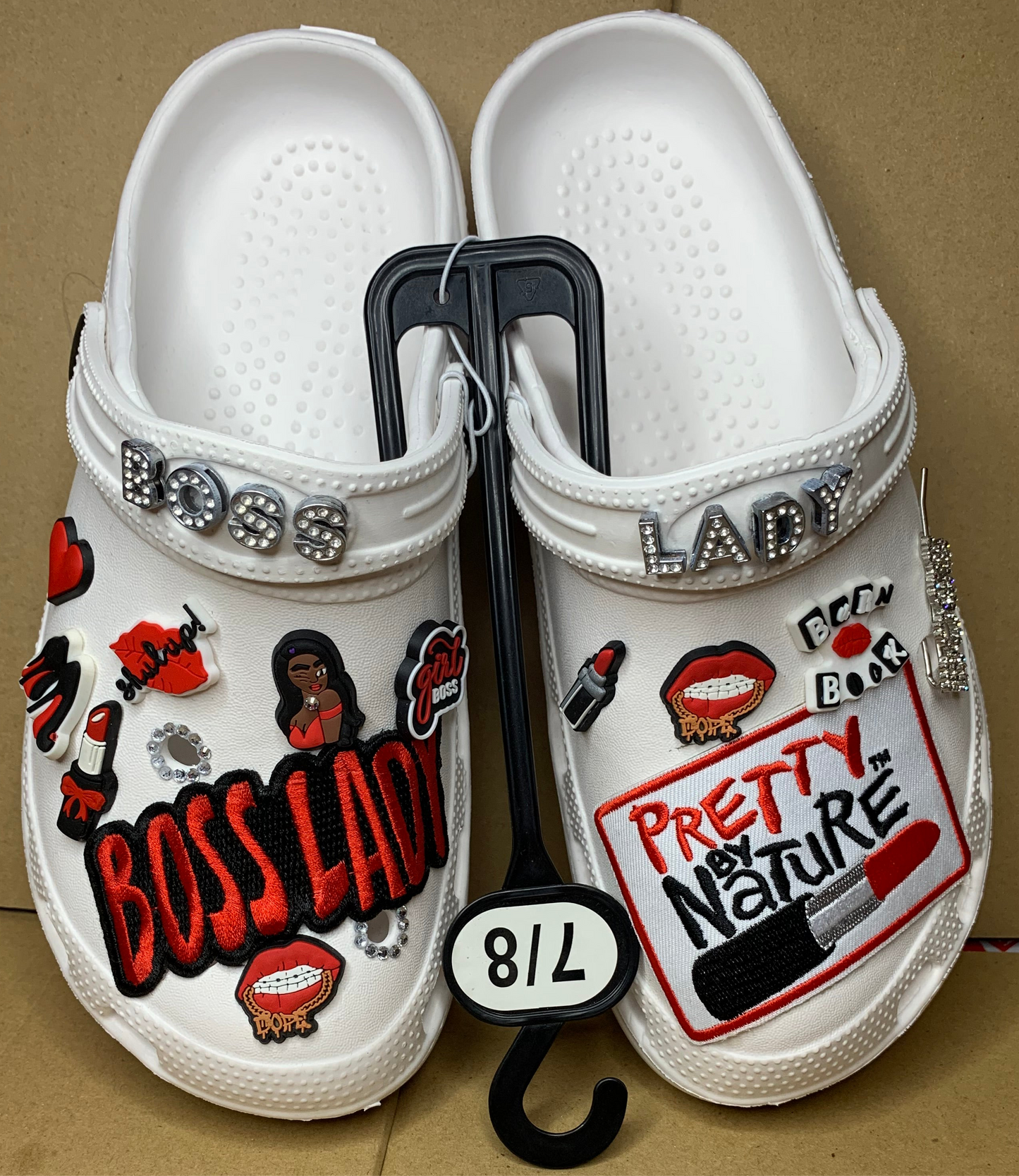 ❤️SnapBack trucker hat🧢clogs & charm bangle set