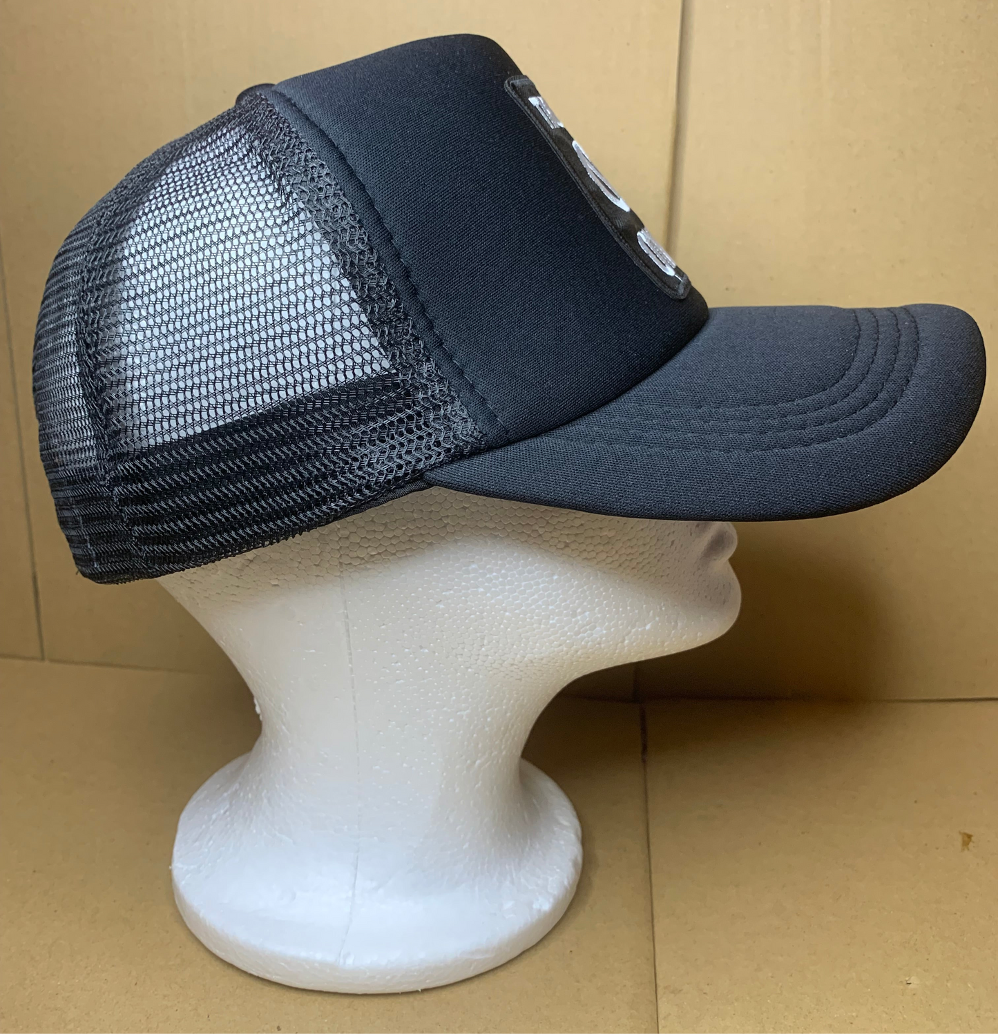 🖤SnapBack trucker hat 🧢