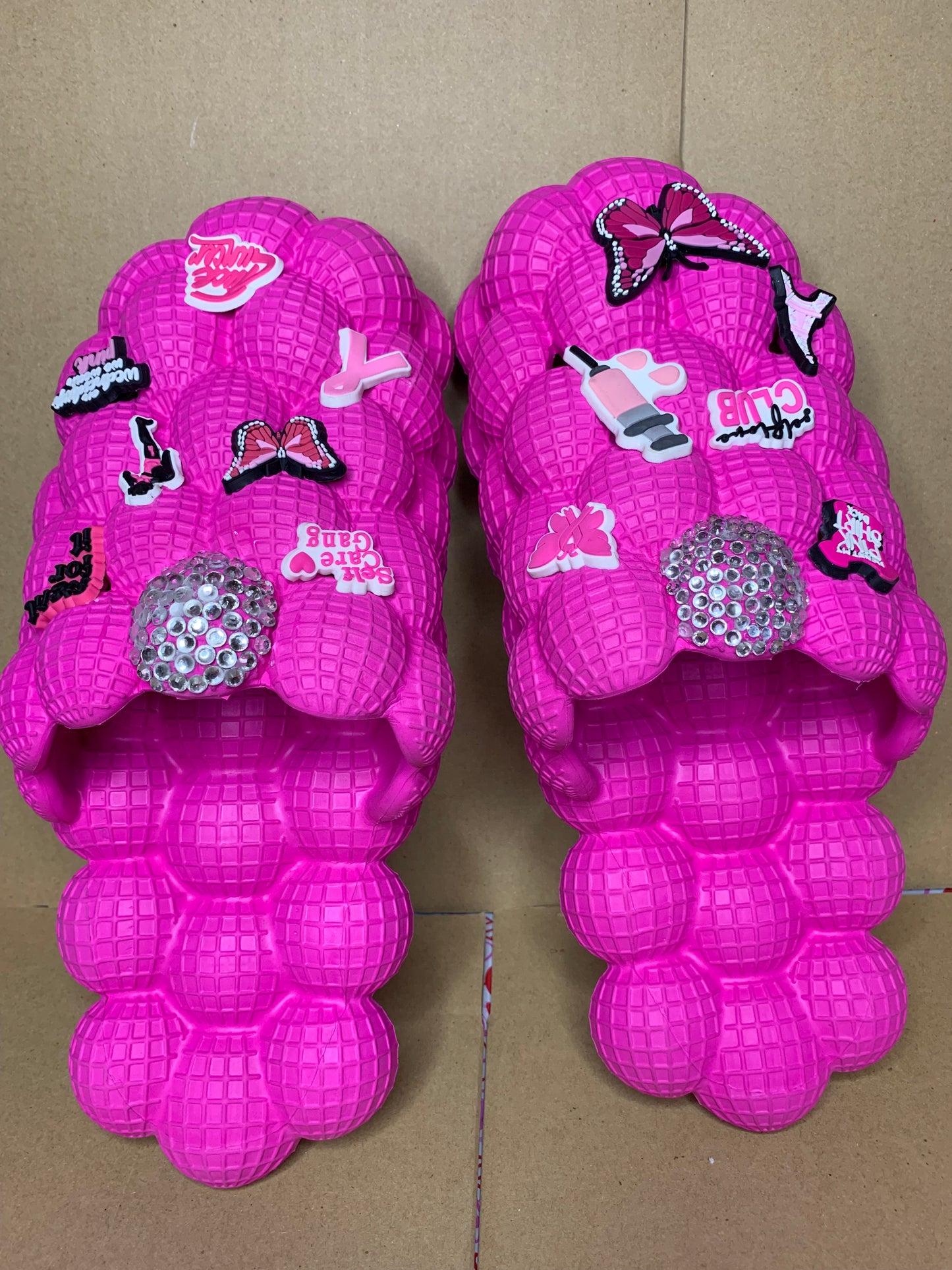 🩷Bubble slides & croc purse👜set🩷