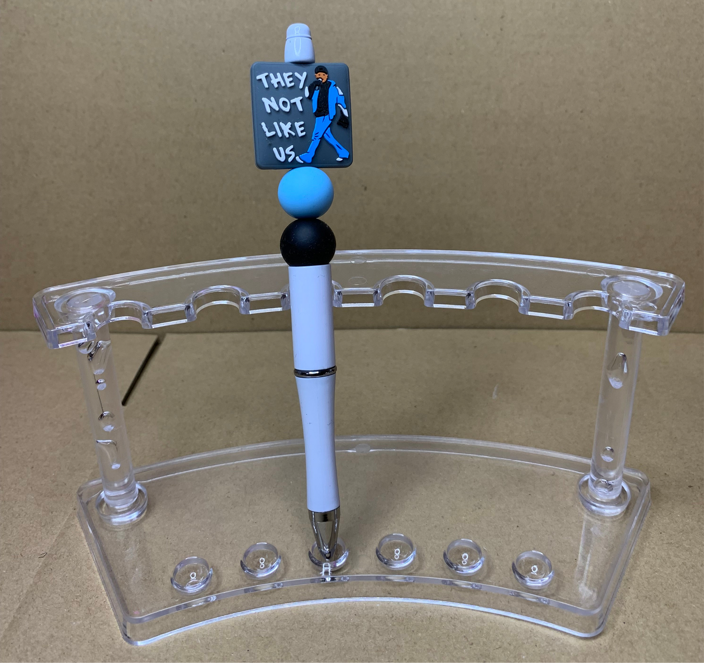 🩵Beaded & charmed ink✍️pen