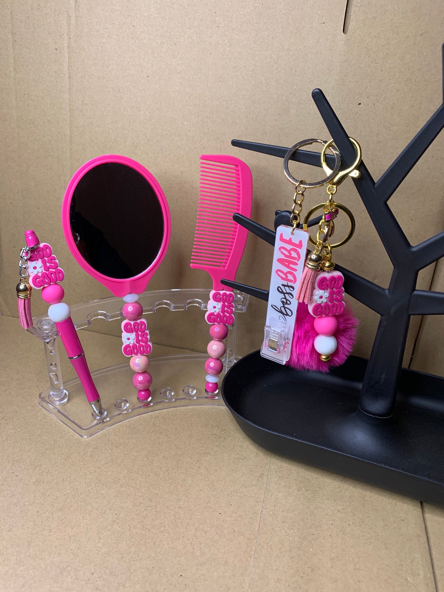 💕Beaded & charmed keychain & handbag accessories💕