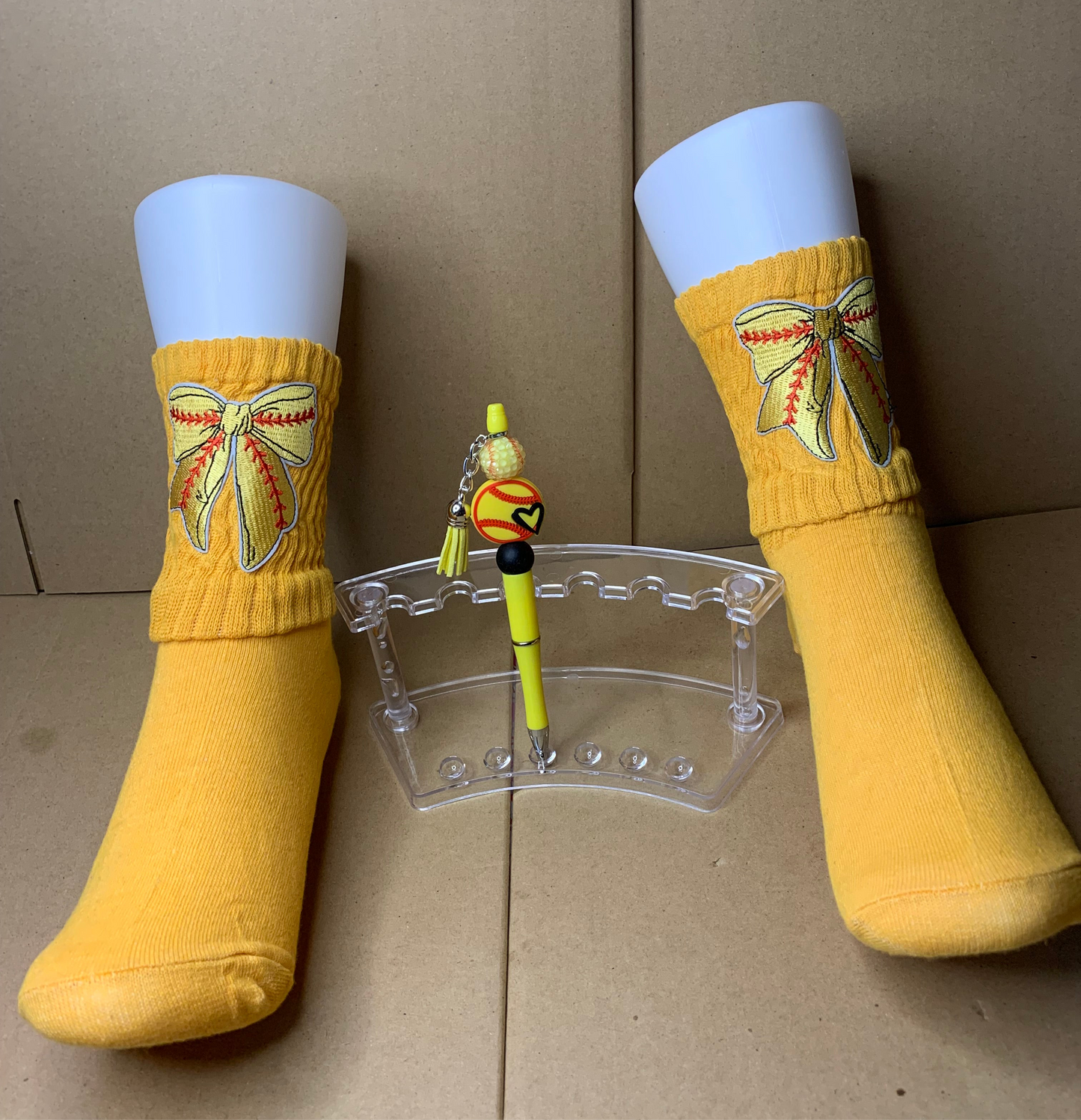🥎Kids/teens Slouch socks & beaded & charmed ink ✍️ pen set