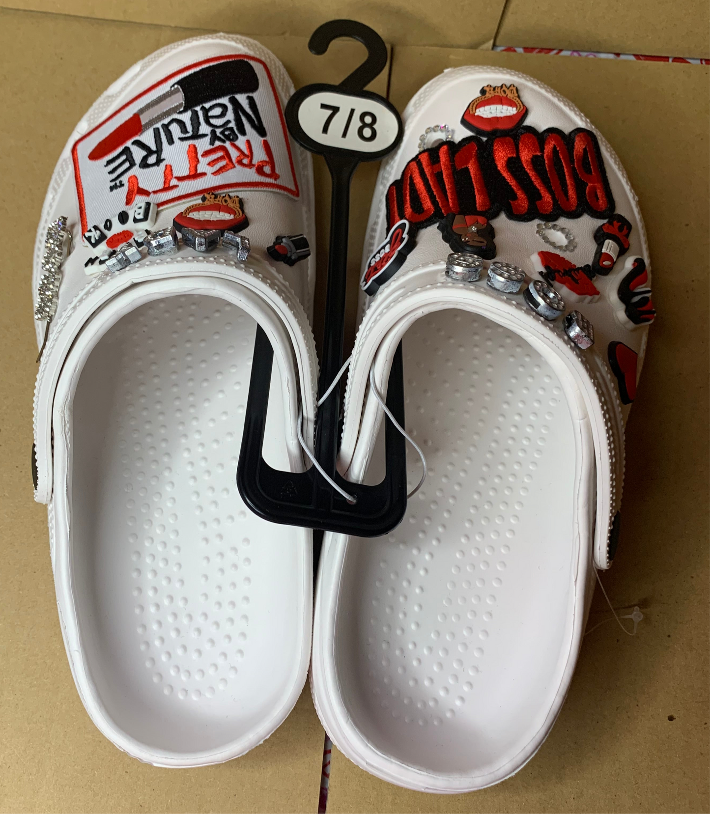 ❤️SnapBack trucker hat🧢clogs & charm bangle set