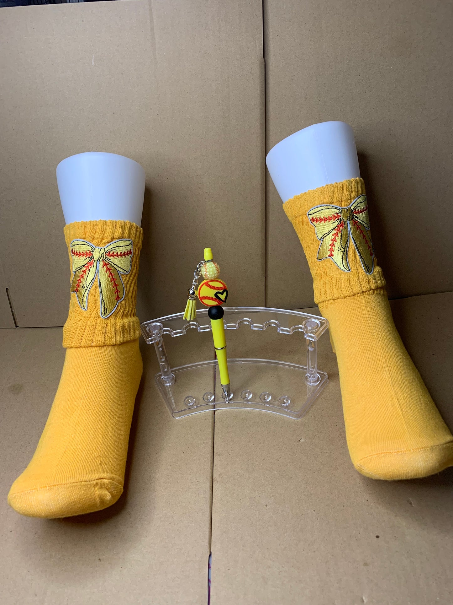 🥎Kids/teens Slouch socks & beaded & charmed ink ✍️ pen set