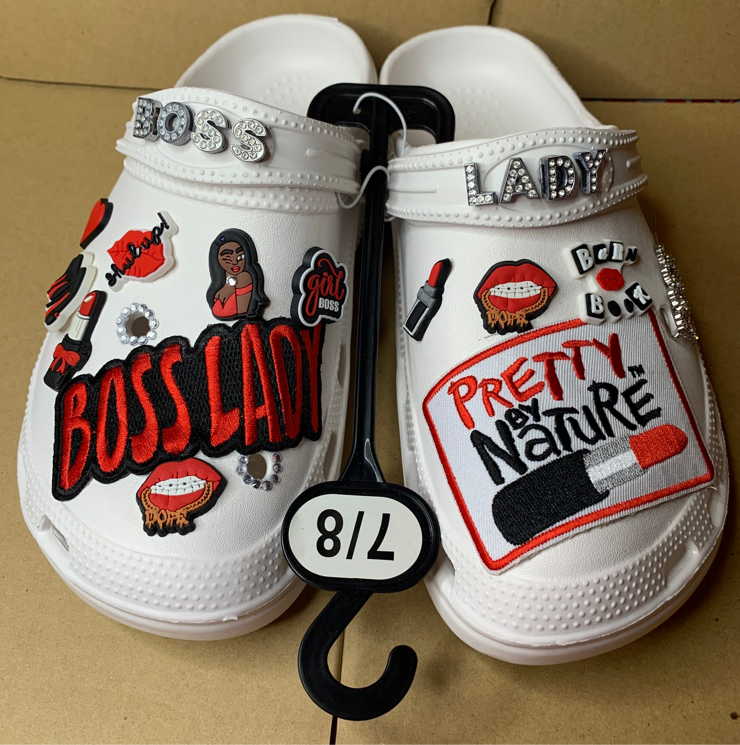 ❤️SnapBack trucker hat🧢clogs & charm bangle set