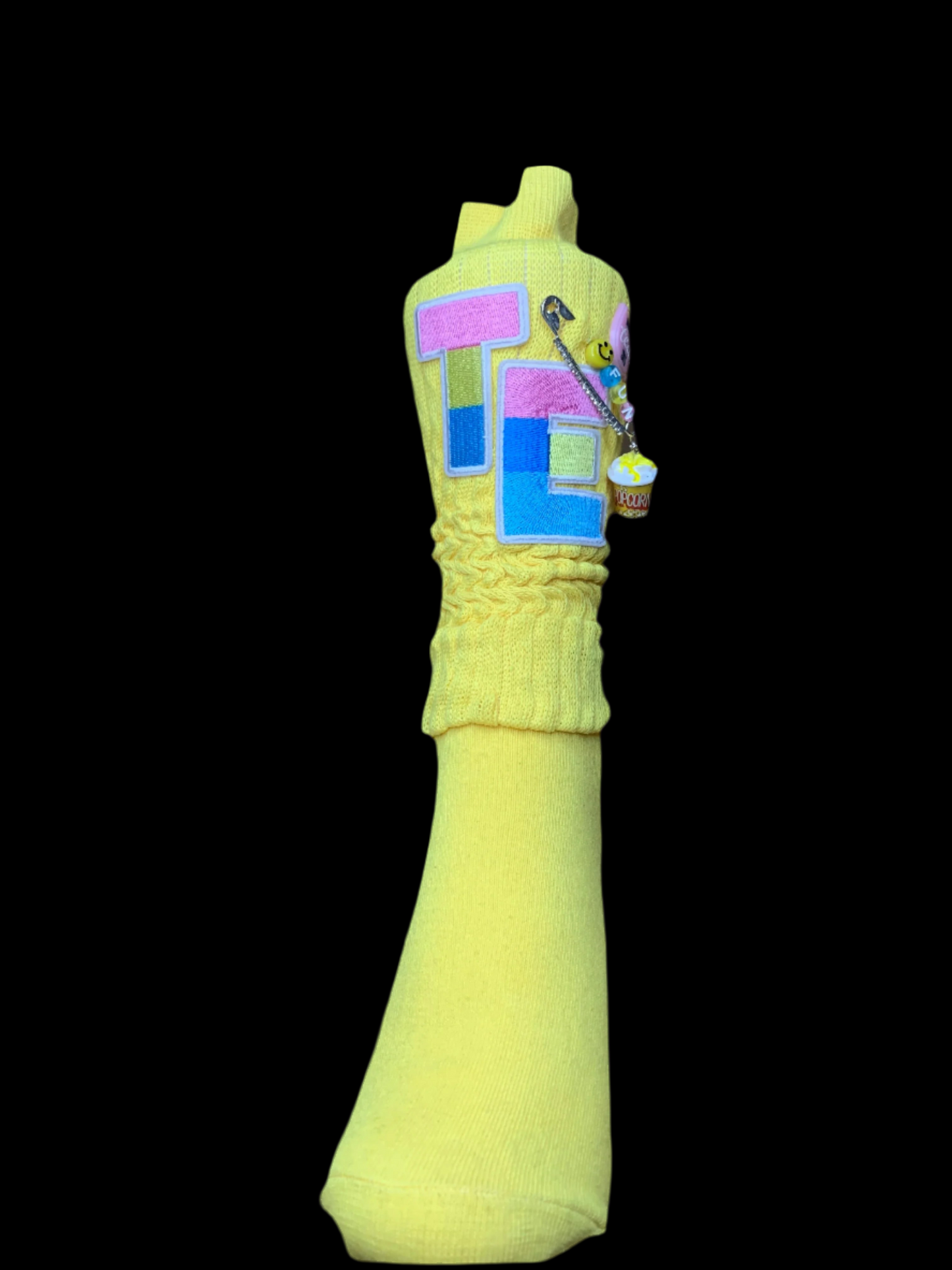 💛🩵SnapBack trucker hat🧢slouch socks🧦& charm bangles set