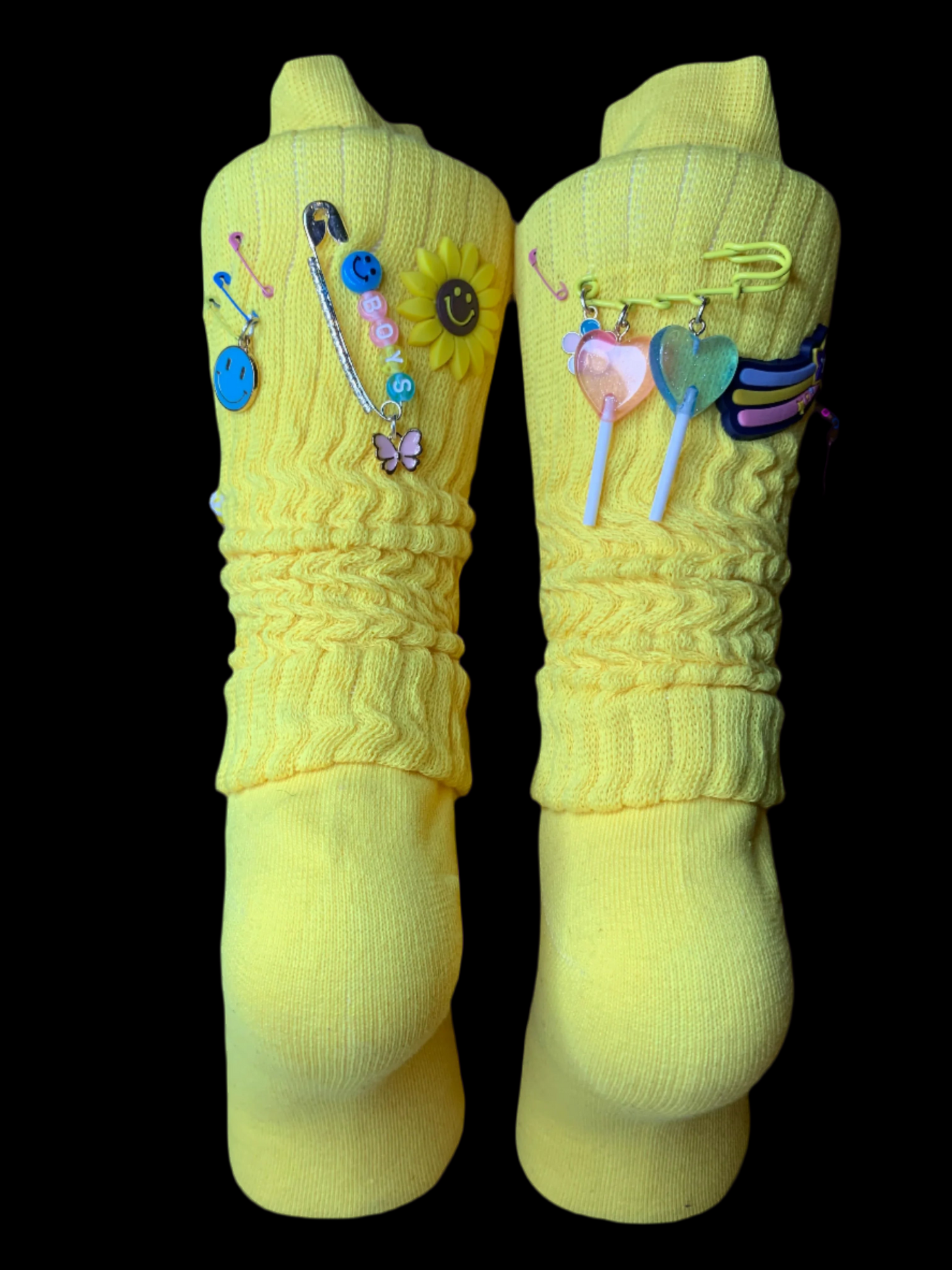 💛🩵SnapBack trucker hat🧢slouch socks🧦& charm bangles set