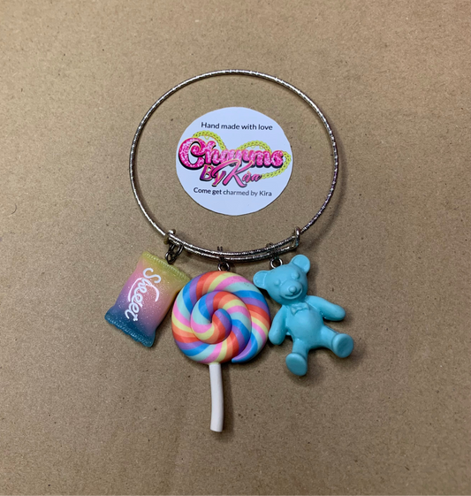 🩵Charm bangle🩵