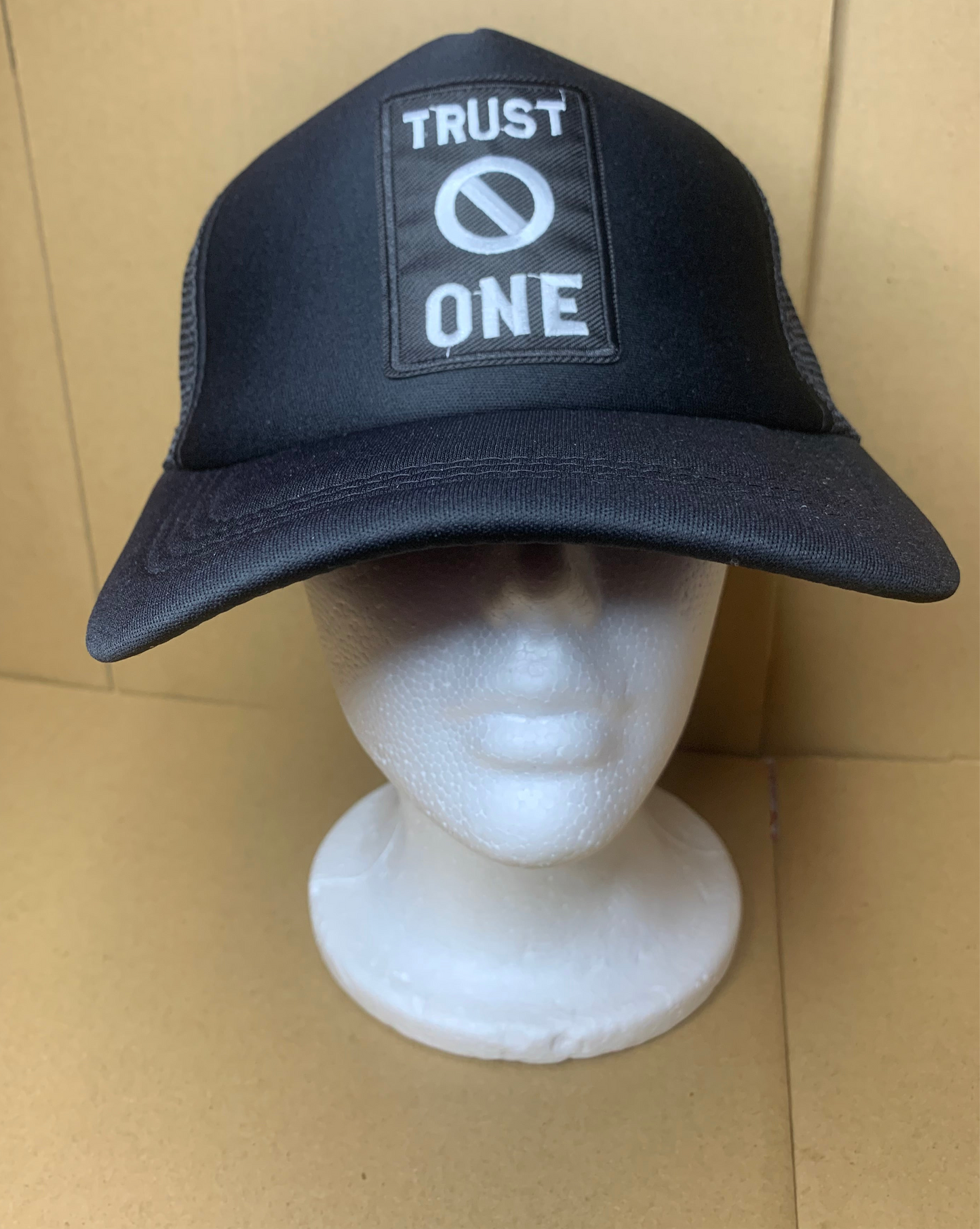 🖤SnapBack trucker hat 🧢