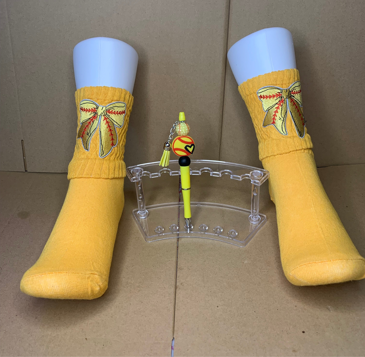 🥎Kids/teens Slouch socks & beaded & charmed ink ✍️ pen set