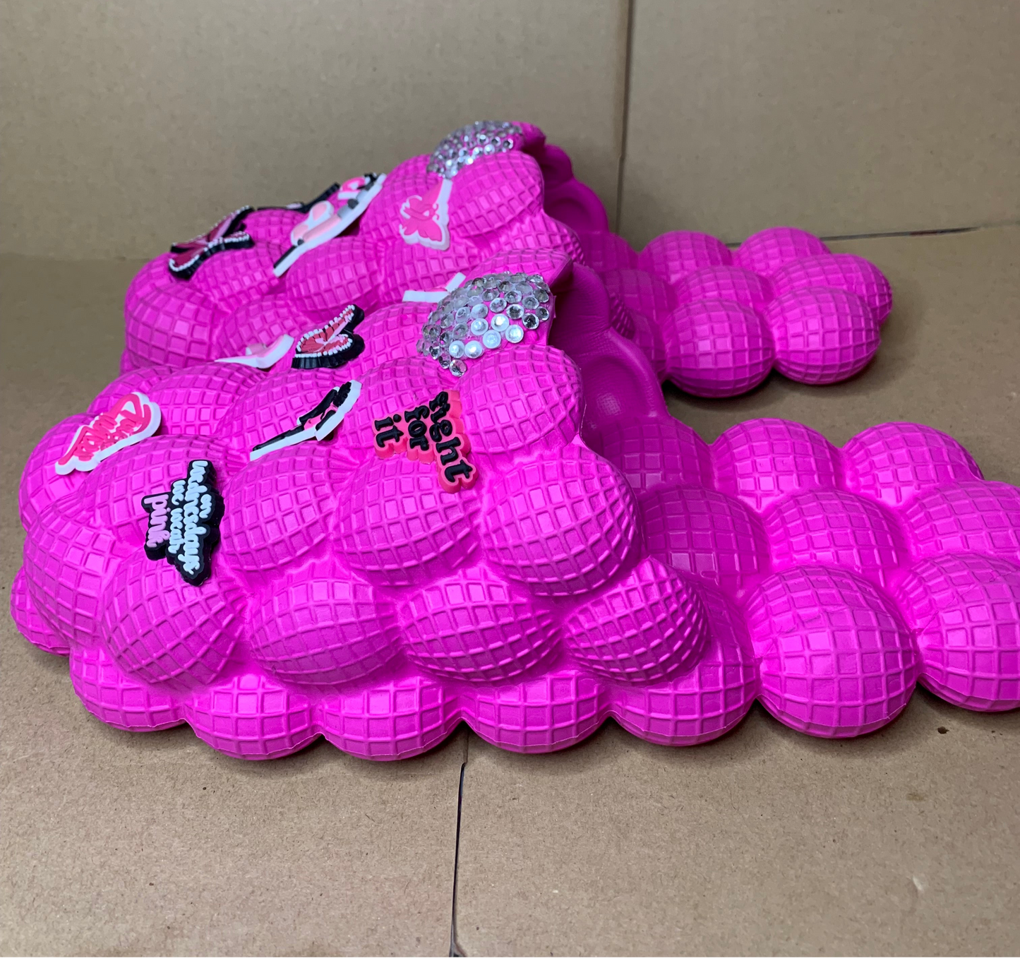 🩷Bubble slides & croc purse👜set🩷