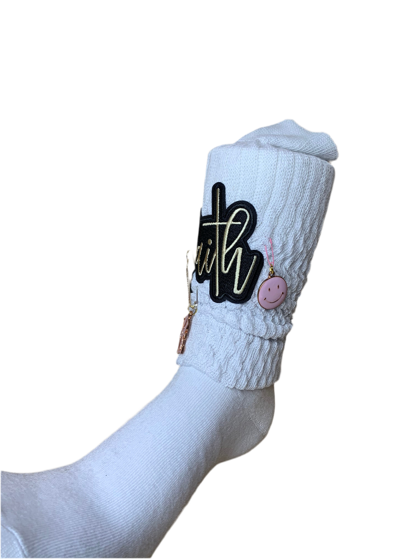 🤍SnapBack trucker hat🧢& slouch socks🧦set