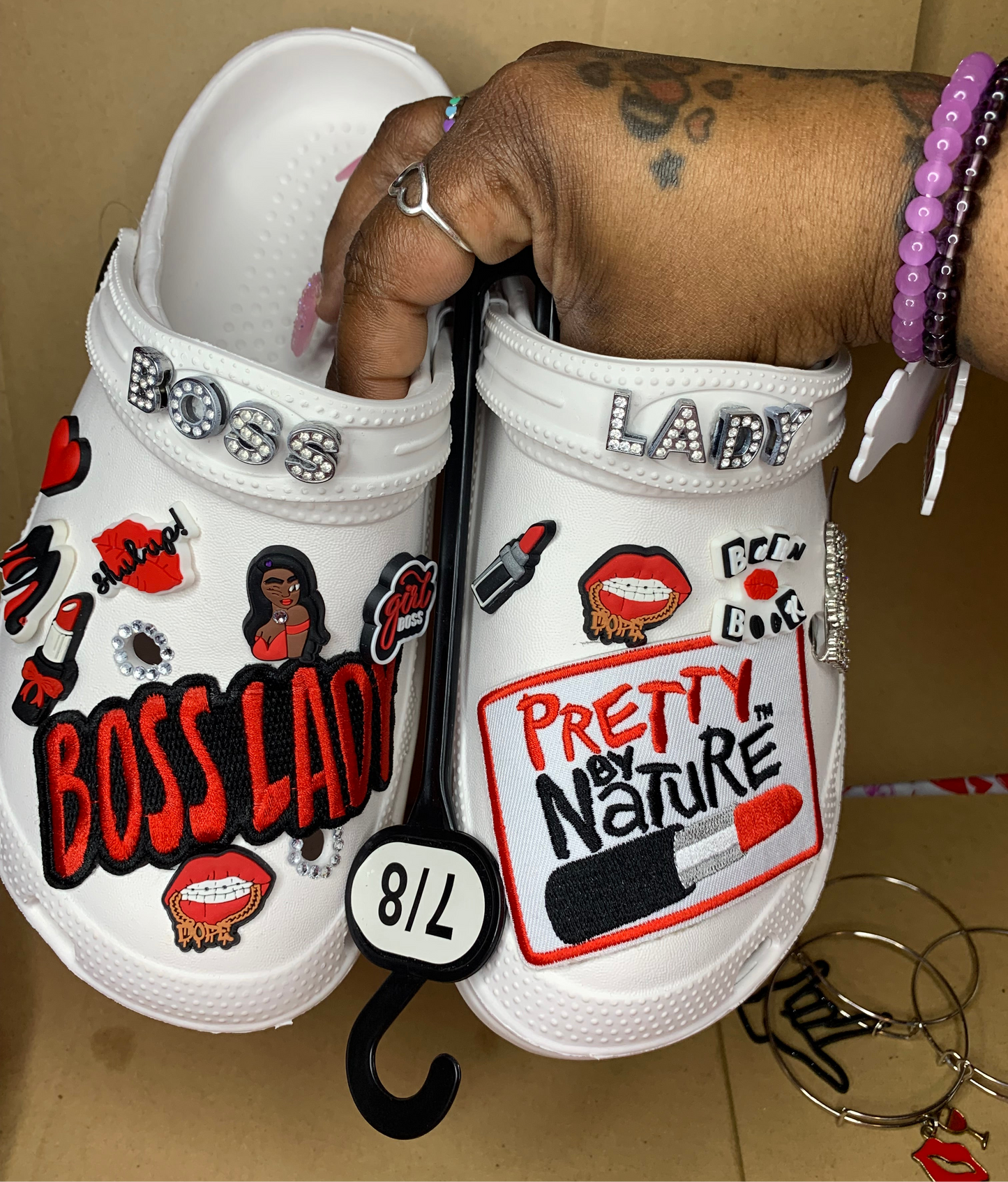 ❤️SnapBack trucker hat🧢clogs & charm bangle set