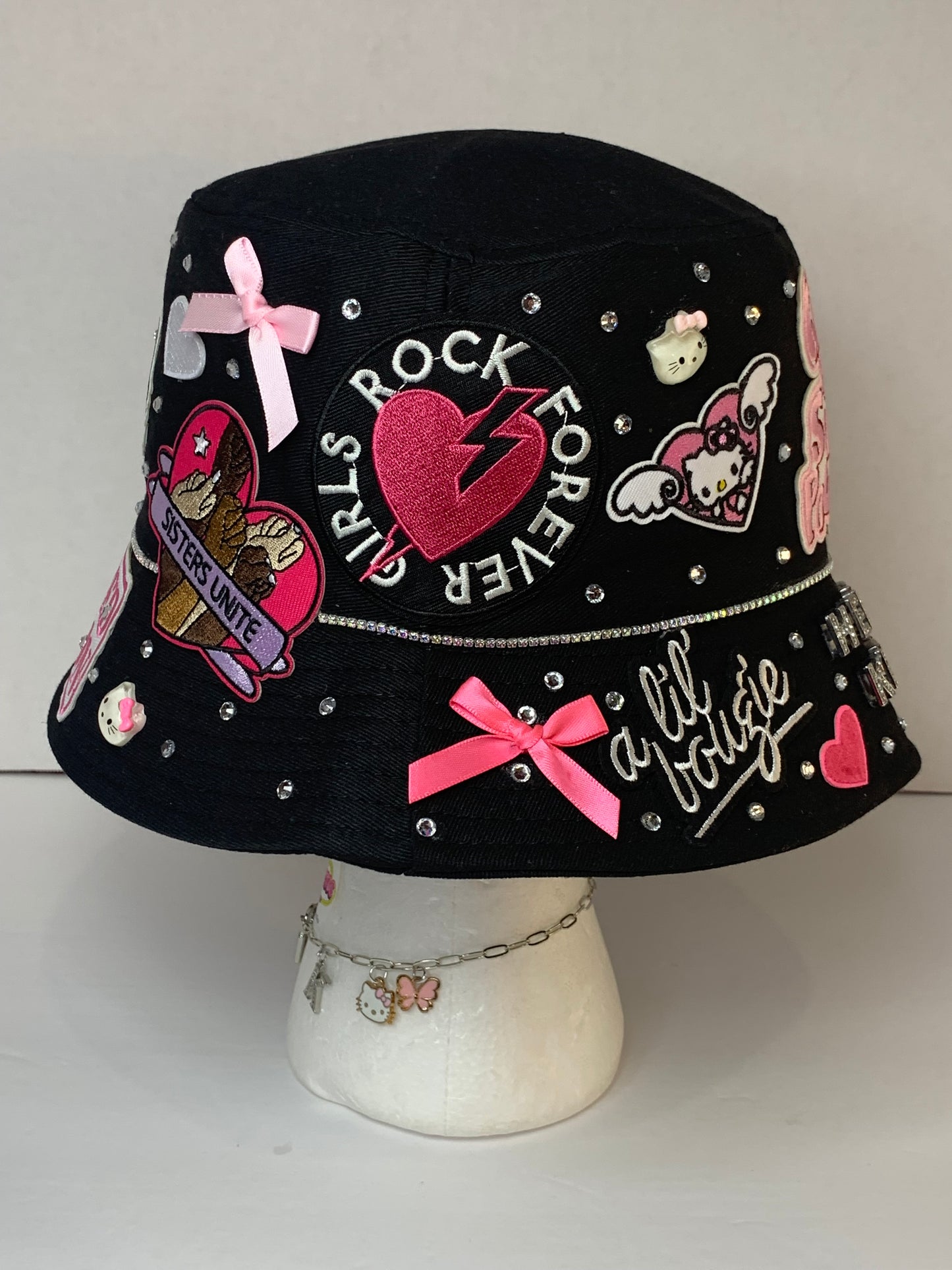 🩷Super junky bucket hat & clogs set🎩hello kitty😘
