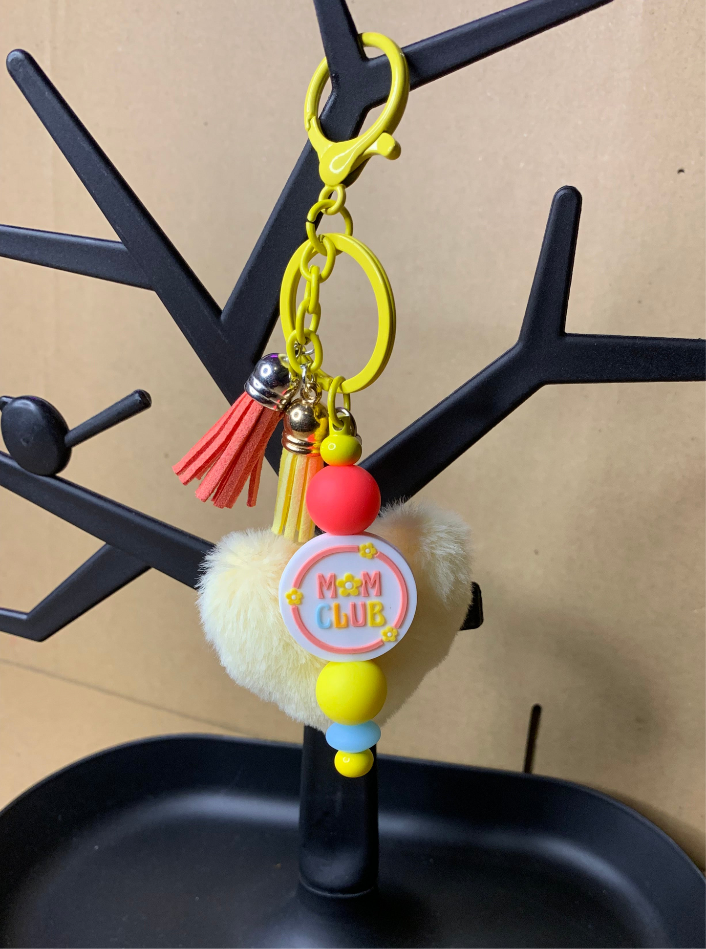 💛Beaded & charmed keychain🔑