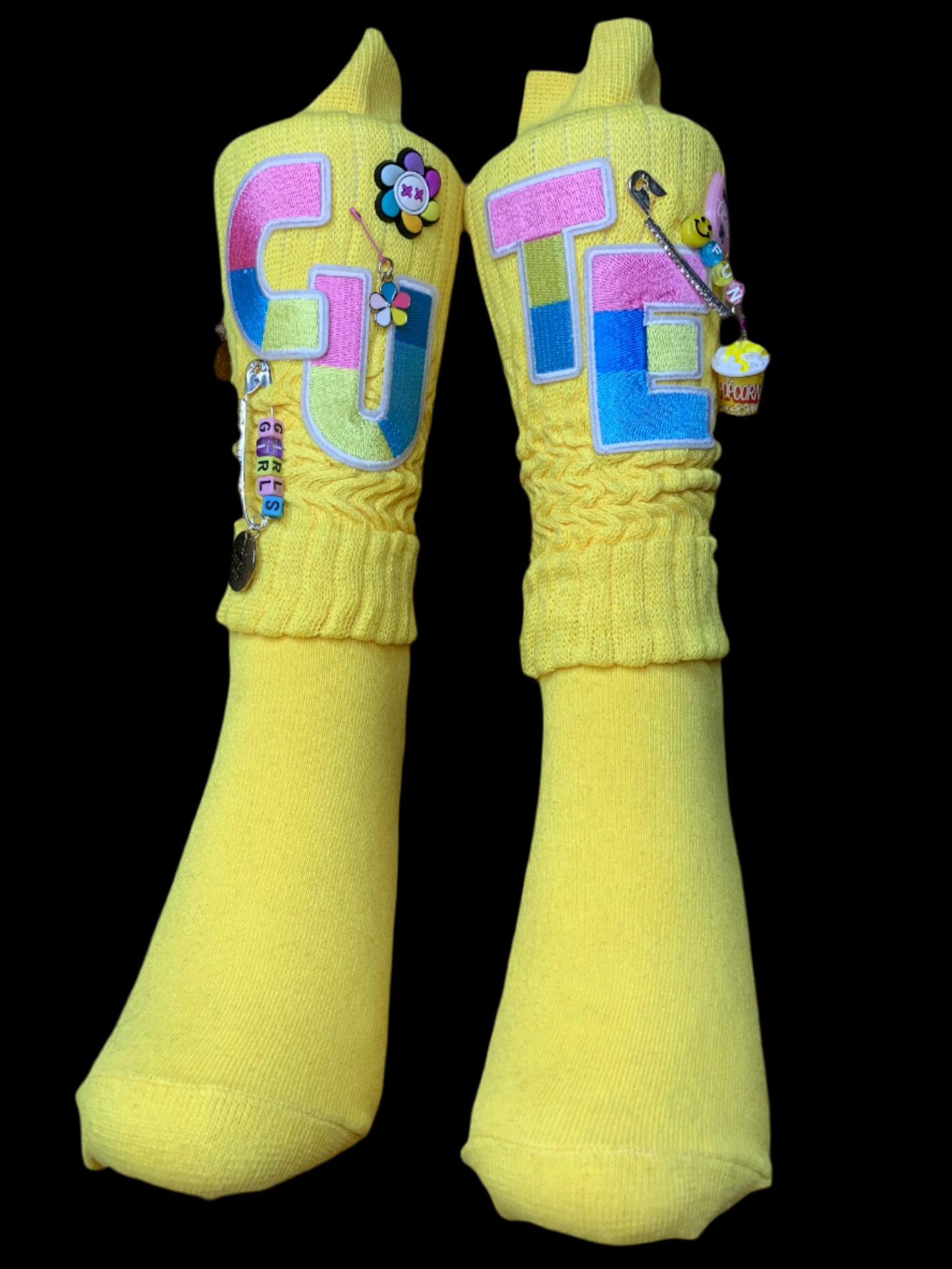 💛🩵SnapBack trucker hat🧢slouch socks🧦& charm bangles set