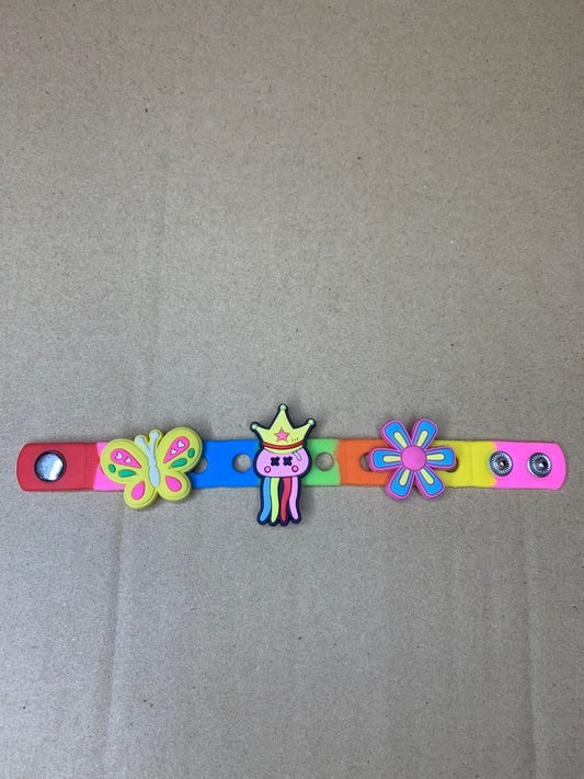 🩷Kids silicone snap charm braclet💛