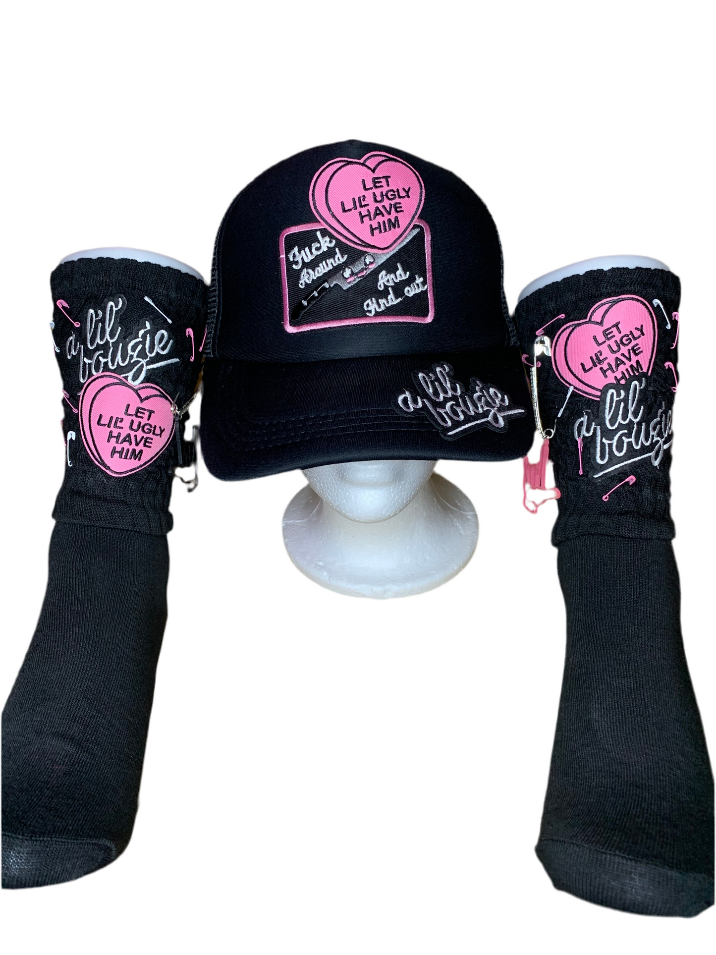 🩷🖤Slouch socks🧦& SnapBack trucker hat🧢set🖤🩷