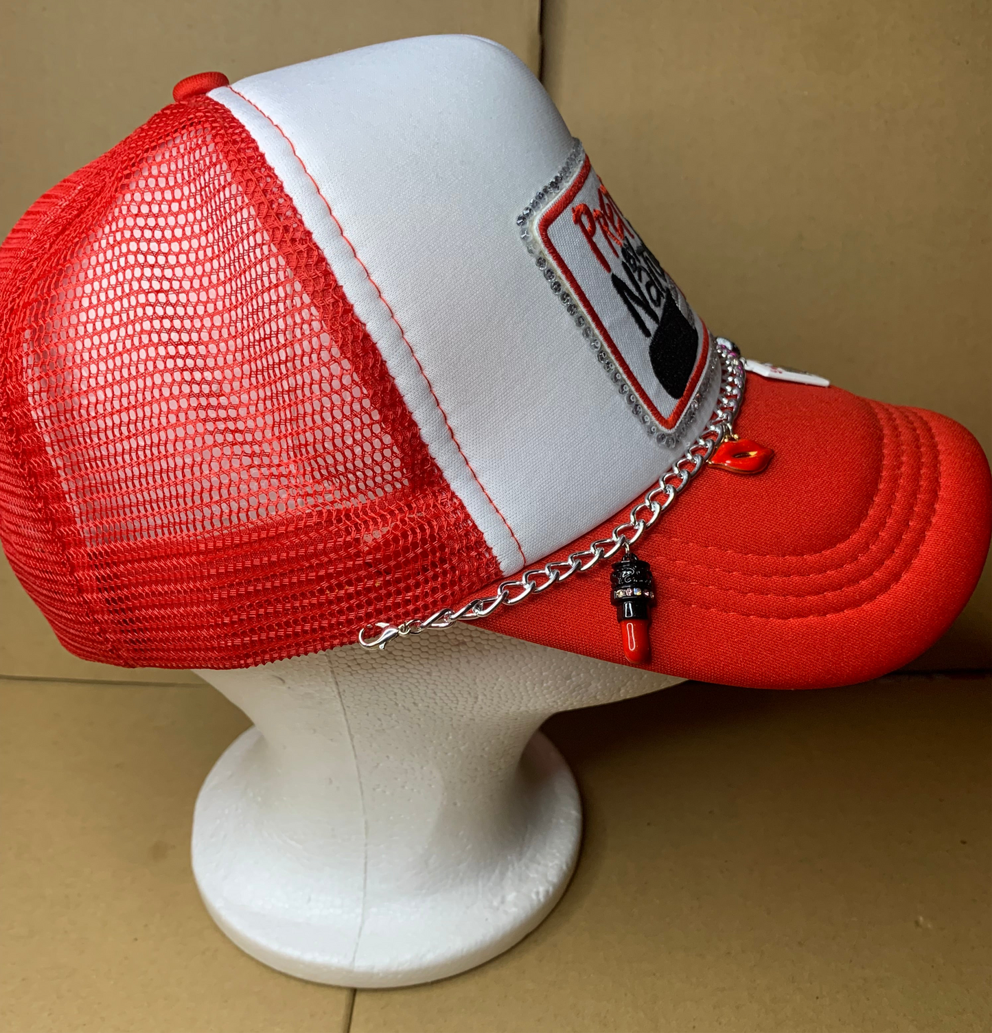 ❤️SnapBack trucker hat🧢clogs & charm bangle set