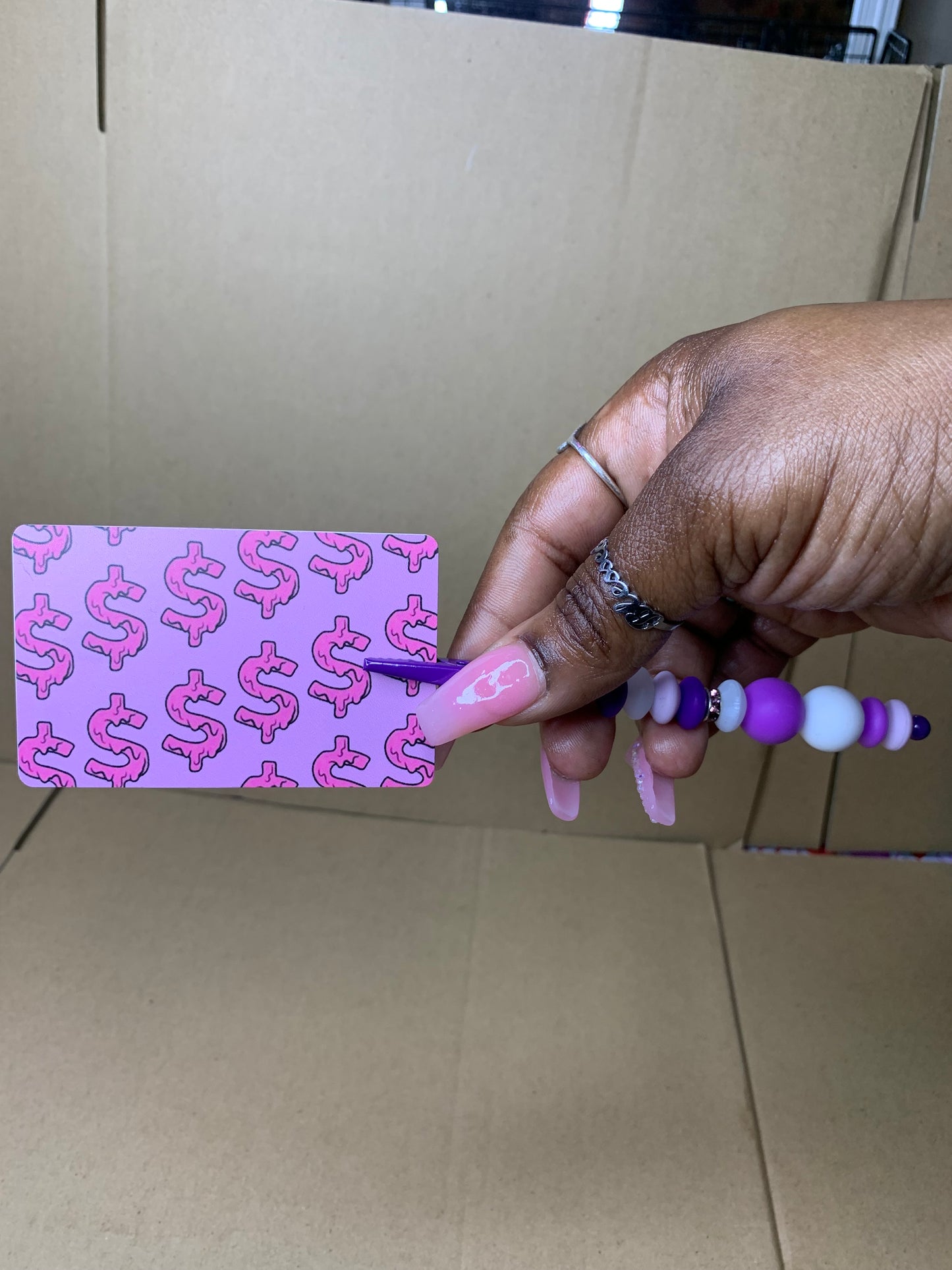 💅🏽Beaded & charmed🏧card💳 grabber