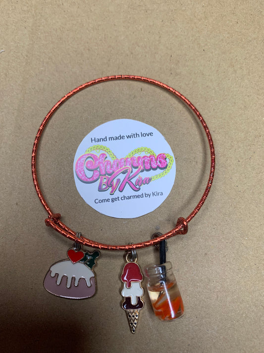 ❤️Charm bangle❤️