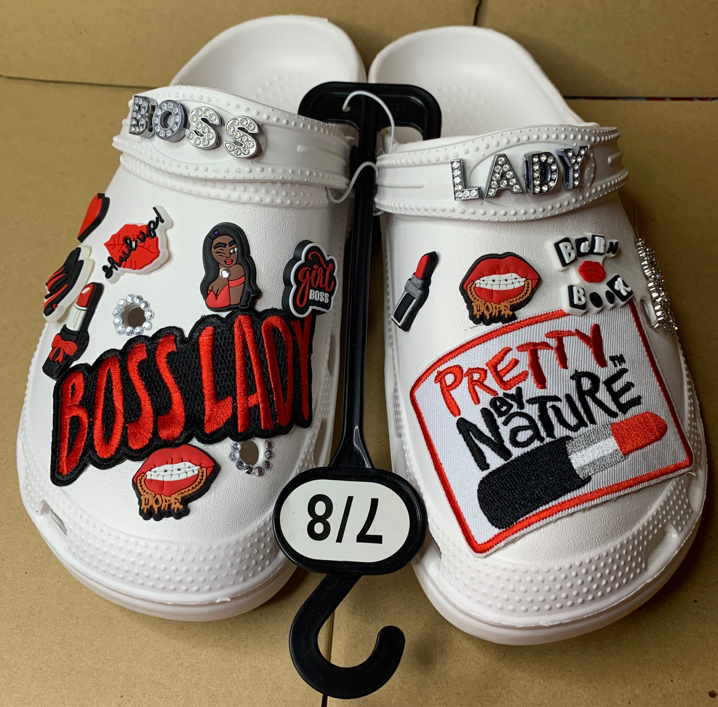 ❤️SnapBack trucker hat🧢clogs & charm bangle set