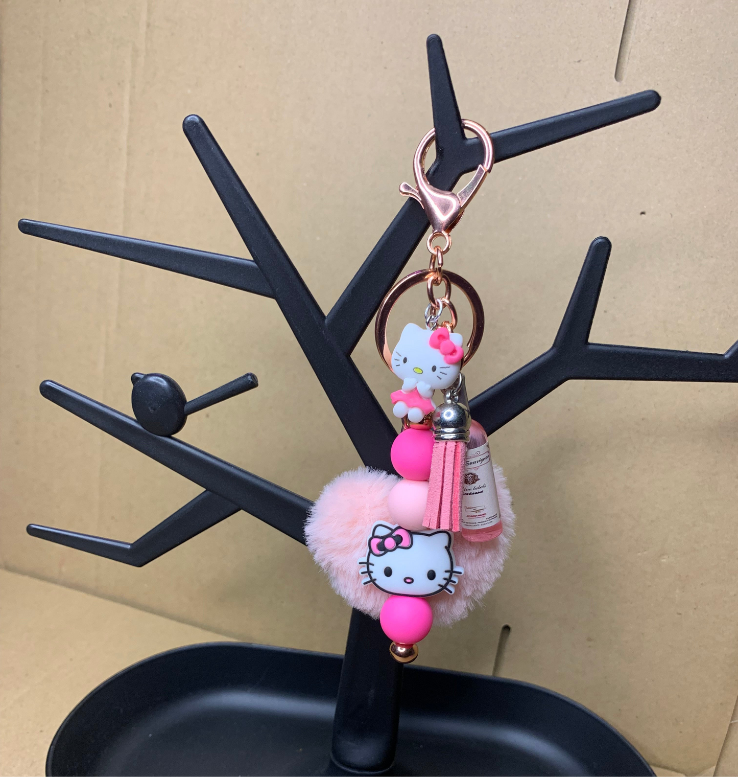 🩷Beaded & charmed keychain🔑